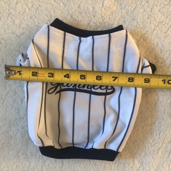 🎉HP🎉 | MLB | Genuine New York Yankee Striped Pet / Dog Baseball Jersey Size XS - Picture 11 of 12